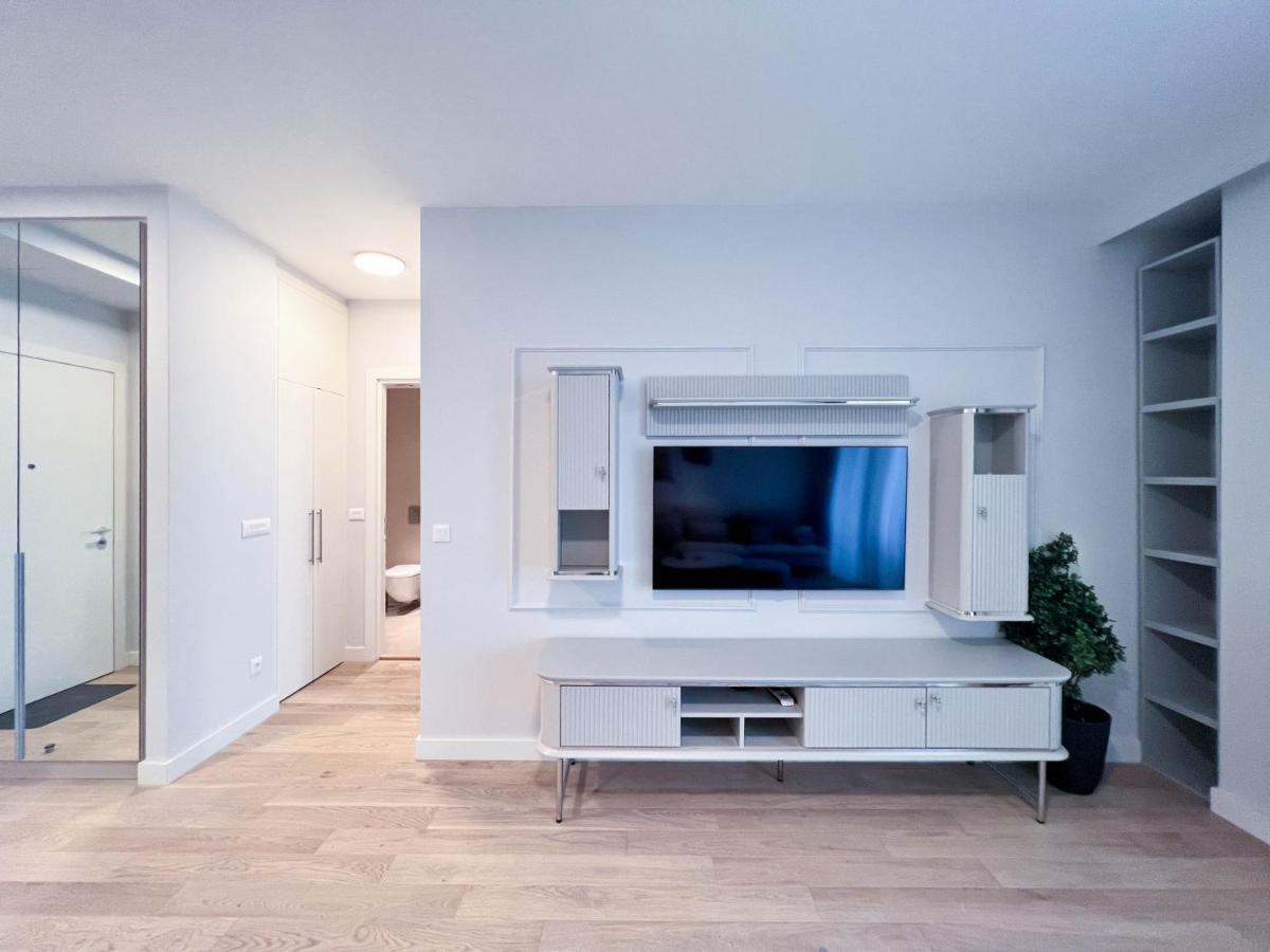 Waterfront Luxury Suites Beograd Ngoại thất bức ảnh
