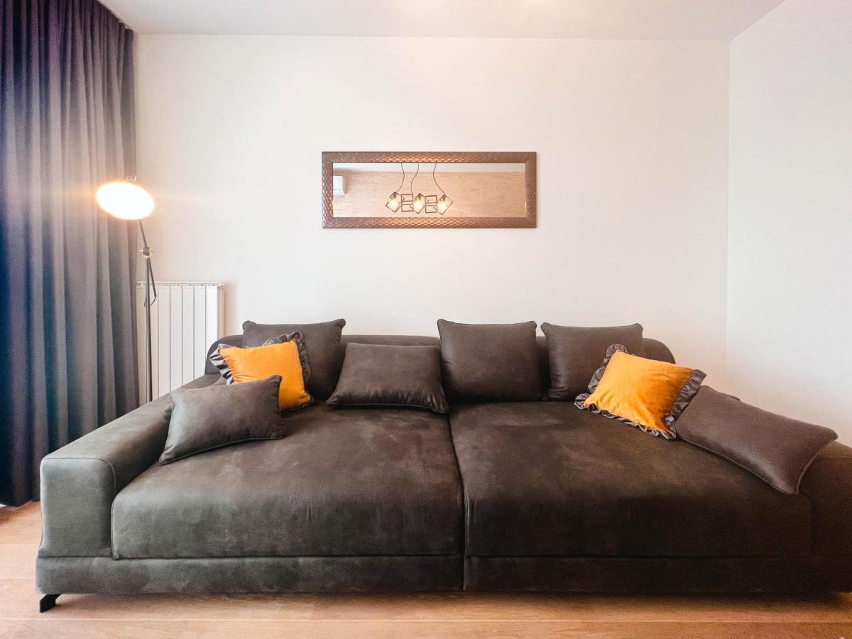 Waterfront Luxury Suites Beograd Ngoại thất bức ảnh