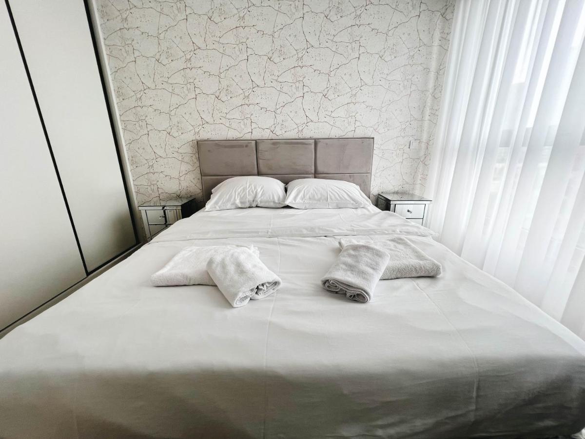 Waterfront Luxury Suites Beograd Ngoại thất bức ảnh