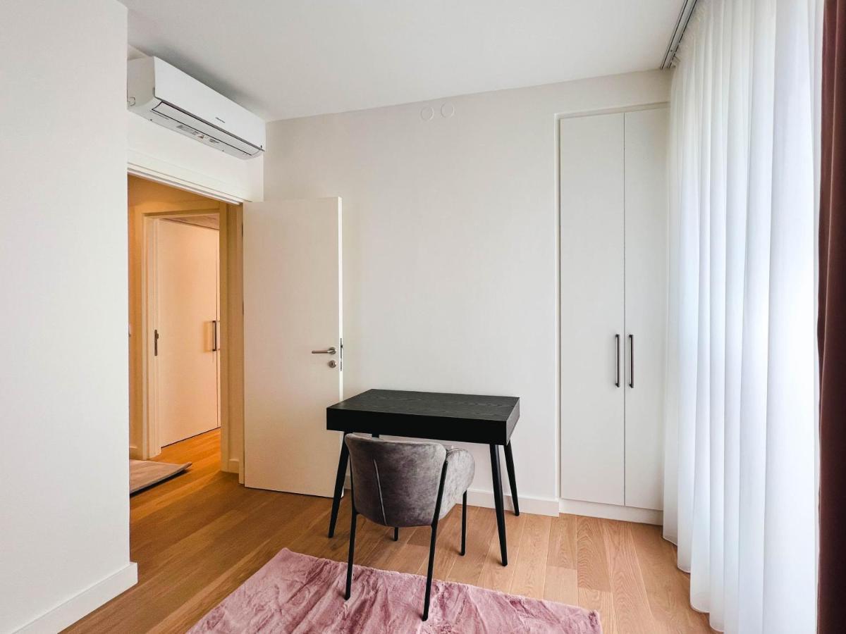 Waterfront Luxury Suites Beograd Ngoại thất bức ảnh
