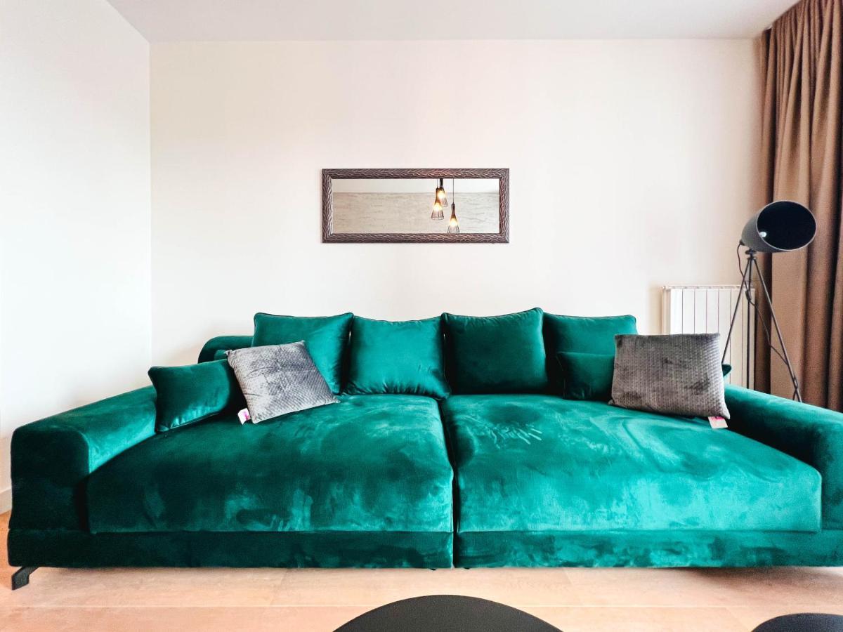 Waterfront Luxury Suites Beograd Ngoại thất bức ảnh