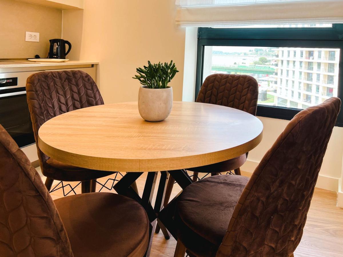 Waterfront Luxury Suites Beograd Ngoại thất bức ảnh